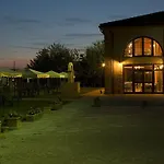 Corte Arcangeli 3* فيرّارا