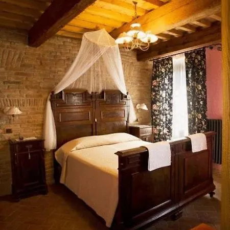 Hotel Corte Arcangeli 3*