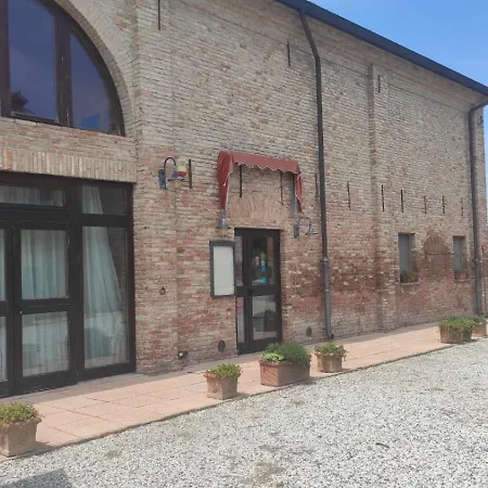 Hotel Corte Arcangeli 3*