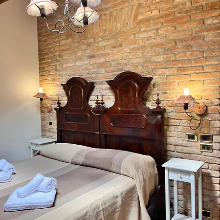 Corte Arcangeli Hotell 3*