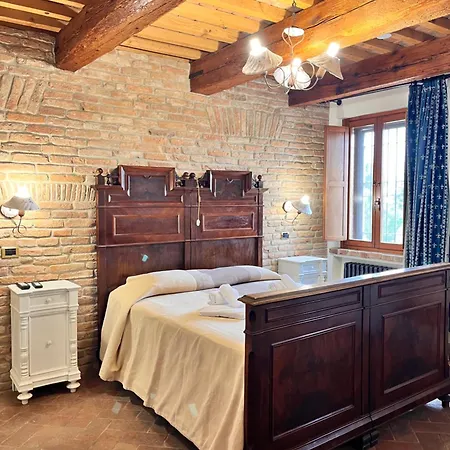 Corte Arcangeli 3* Φεράρα