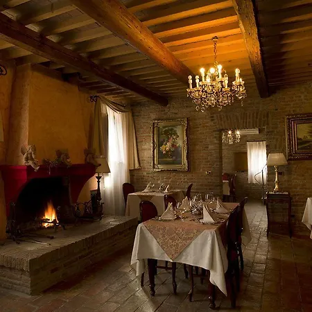 Corte Arcangeli Hotell 3*