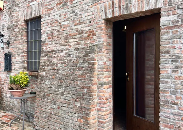 Corte Arcangeli 3* Ferrara